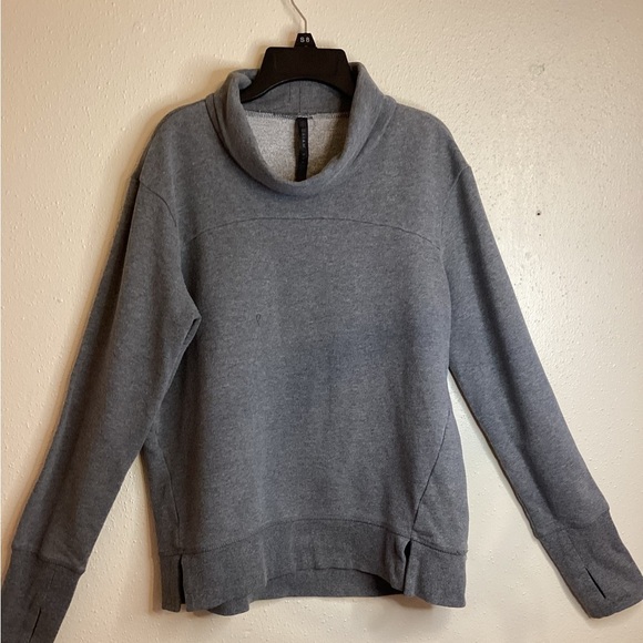 Gaian Cowl Neck Women’s Pullover Sweater Size Medium - Picture 1 of 7